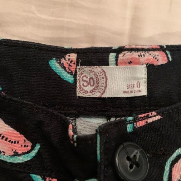 FREE with purchase SO watermelon shorts size 0 - Picture 3 of 5